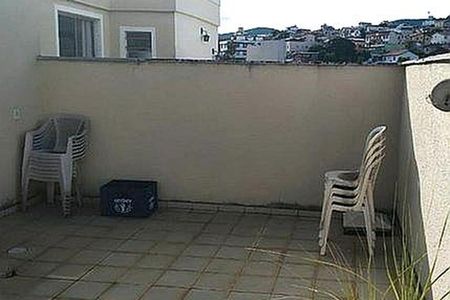 Apartamento à venda com 3 quartos, 34m² em Santa Efigênia, Belo Horizonte