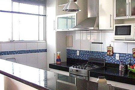 Apartamento à venda com 3 quartos, 34m² em Santa Efigênia, Belo Horizonte