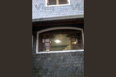 Casa à venda com 3 quartos, 270m² em Jardim Roberto, Osasco