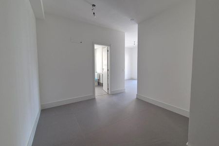 Apartamento à venda com 3 quartos, 195m² em Vila Nova Conceição, São Paulo