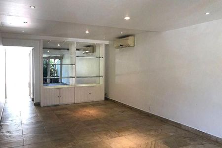 Casa à venda com 5 quartos, 333m² em São Francisco, Niterói
