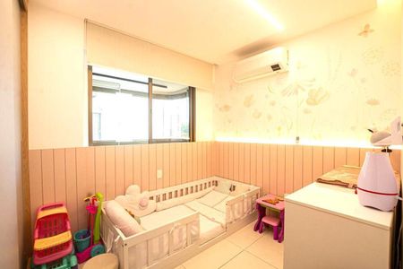 Apartamento à venda com 80m², 2 quartos e 1 vaga