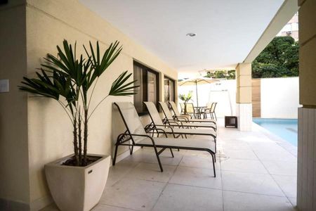 Apartamento à venda com 80m², 2 quartos e 1 vaga