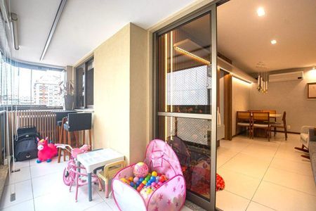 Apartamento à venda com 80m², 2 quartos e 1 vaga