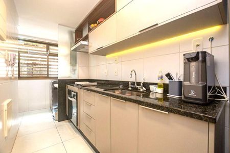 Apartamento à venda com 80m², 2 quartos e 1 vaga