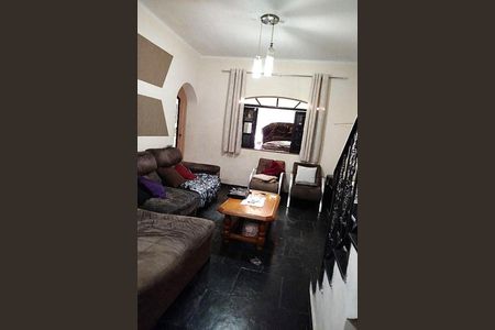 Casa à venda com 3 quartos, 134m² em Parque Novo Mundo, São Paulo