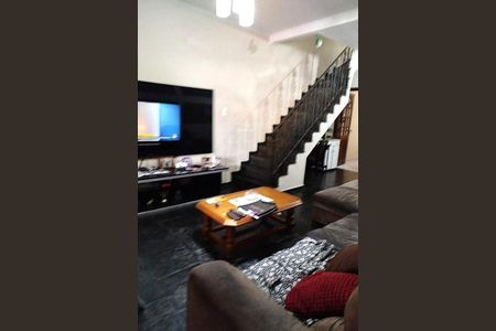 Casa à venda com 3 quartos, 134m² em Parque Novo Mundo, São Paulo