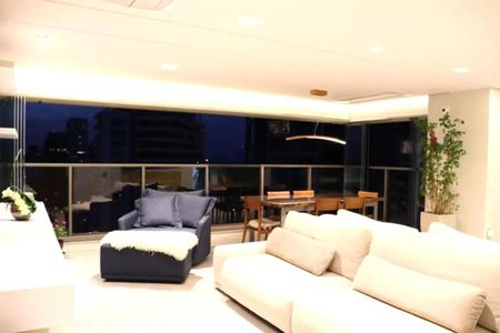 Apartamento à venda com 3 quartos, 155m² em Indianópolis, São Paulo