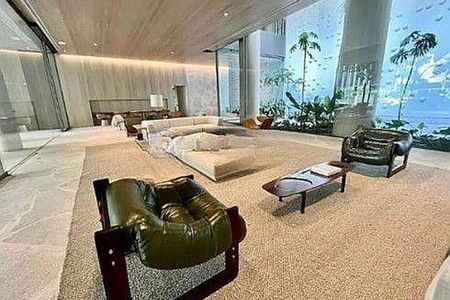 Apartamento à venda com 232m², 3 quartos e 3 vagas