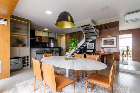 Apartamento à venda com 2 quartos, 136m² em Jardim das Acacias, São Paulo