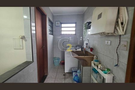 Casa à venda com 3 quartos, 100m² em Vila Carmem, São Paulo