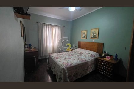 Casa à venda com 3 quartos, 100m² em Vila Carmem, São Paulo