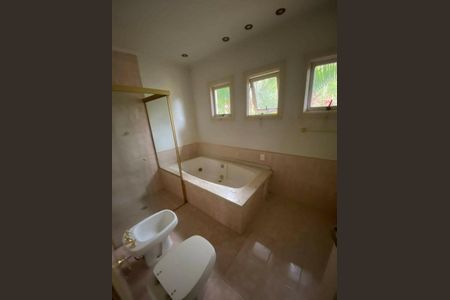 Casa à venda com 6 quartos, 350m² em Morumbi, São Paulo