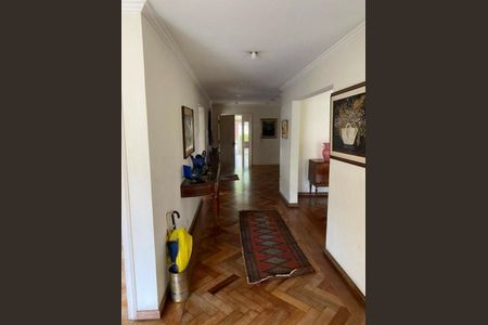 Casa à venda com 6 quartos, 350m² em Morumbi, São Paulo