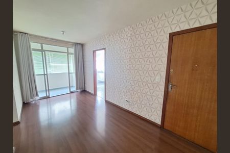 Apartamento à venda com 2 quartos, 68m² em Sagrada Família, Belo Horizonte