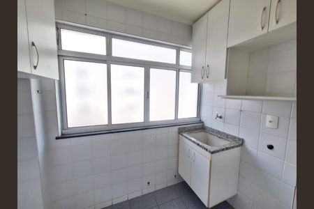 Apartamento à venda com 2 quartos, 68m² em Sagrada Família, Belo Horizonte