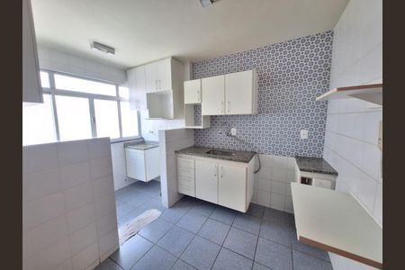 Apartamento à venda com 2 quartos, 68m² em Sagrada Família, Belo Horizonte