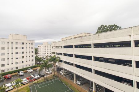 Vista do Quarto 1 de apartamento para alugar com 2 quartos, 45m² em Pinheirinho, Curitiba