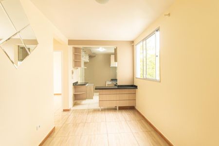 Sala de apartamento para alugar com 2 quartos, 45m² em Pinheirinho, Curitiba
