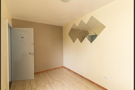 Sala de apartamento para alugar com 2 quartos, 45m² em Pinheirinho, Curitiba