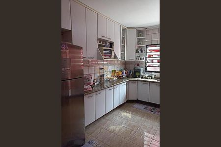 Casa à venda com 4 quartos, 239m² em Jardim das Flores, Osasco