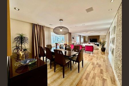 Apartamento à venda com 3 quartos, 206m² em Campo Belo, São Paulo