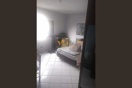 Casa à venda com 4 quartos, 225m² em Km 18, Osasco