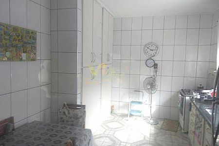 Casa à venda com 4 quartos, 225m² em Km 18, Osasco