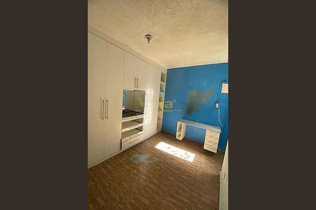 Casa à venda com 4 quartos, 210m² em Km 18, Osasco