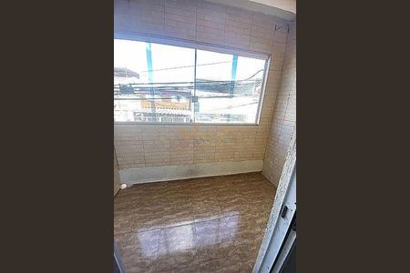 Casa à venda com 4 quartos, 210m² em Km 18, Osasco