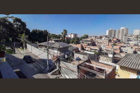 Casa à venda com 128m², 4 quartos e 2 vagas Casa à venda com 128m², 4 quartos e 2 vagasCasa 1 - Vista da Área de Serviço