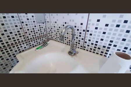 Casa à venda com 128m², 4 quartos e 2 vagas