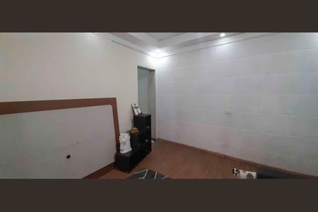 Casa à venda com 128m², 4 quartos e 2 vagas
