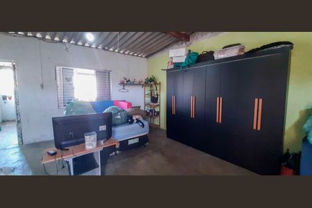 Casa à venda com 128m², 4 quartos e 2 vagas
