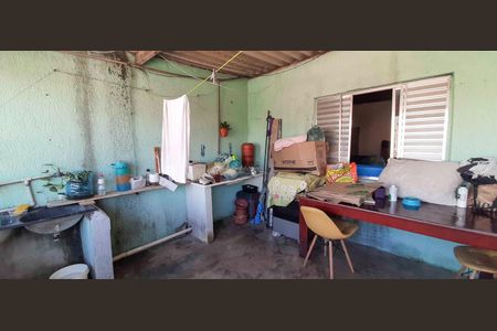 Casa à venda com 128m², 4 quartos e 2 vagas
