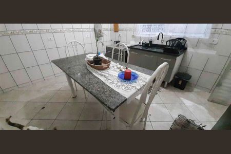 Casa à venda com 128m², 4 quartos e 2 vagas