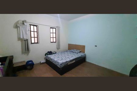 Casa à venda com 128m², 4 quartos e 2 vagas Casa à venda com 128m², 4 quartos e 2 vagasCasa 2 - Quarto
