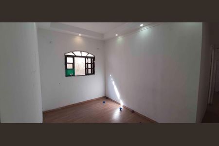 Casa à venda com 128m², 4 quartos e 2 vagas Casa à venda com 128m², 4 quartos e 2 vagasCasa 3 - Sala