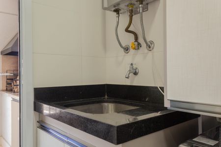 Apartamento à venda com 77m², 2 quartos e 1 vagaÁrea de Serviço