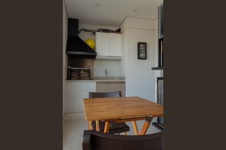 Apartamento à venda com 77m², 2 quartos e 1 vagaVaranda