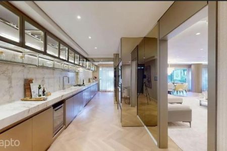 Apartamento à venda com 4 quartos, 251m² em Moema, São Paulo