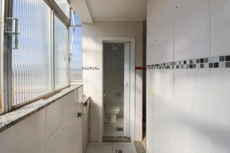 Apartamento à venda com 68m², 2 quartos e 1 vagaÁrea de Serviço