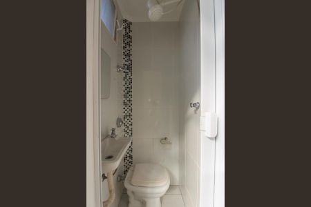 Apartamento à venda com 68m², 2 quartos e 1 vagaBanheiro de Serviço