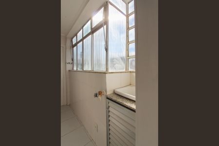 Apartamento à venda com 68m², 2 quartos e 1 vagaÁrea de Serviço