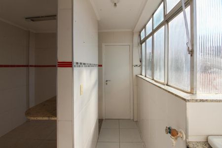 Apartamento à venda com 68m², 2 quartos e 1 vagaÁrea de Serviço