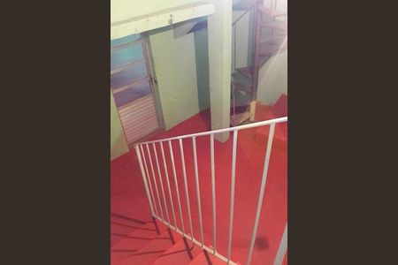 Casa à venda com 5 quartos, 235m² em Vila Romero, São Paulo