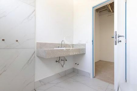 Casa à venda com 4 quartos, 1034m² em Santo Amaro, São Paulo