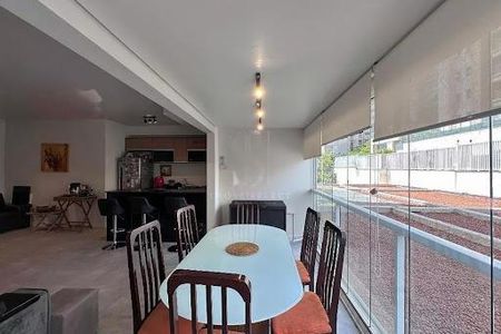 Apartamento para alugar com 78m², 2 quartos e 1 vaga