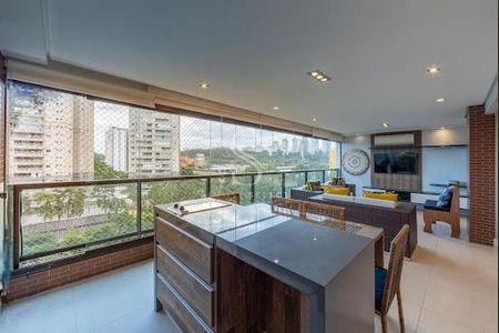 Apartamento à venda com 4 quartos, 210m² em Santo Amaro, São Paulo