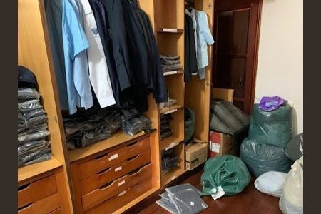 Casa à venda com 3 quartos, 290m² em Vila Sonia, São Paulo